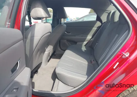 2023 Hyundai Elantra Sel z USA, uszkodzony, nr VIN KMHLS4AG5PU459856